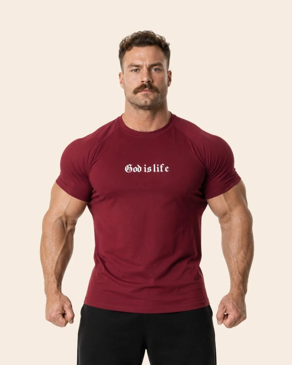 Camiseta Muscle Fit "God is Life" Vino tinto
