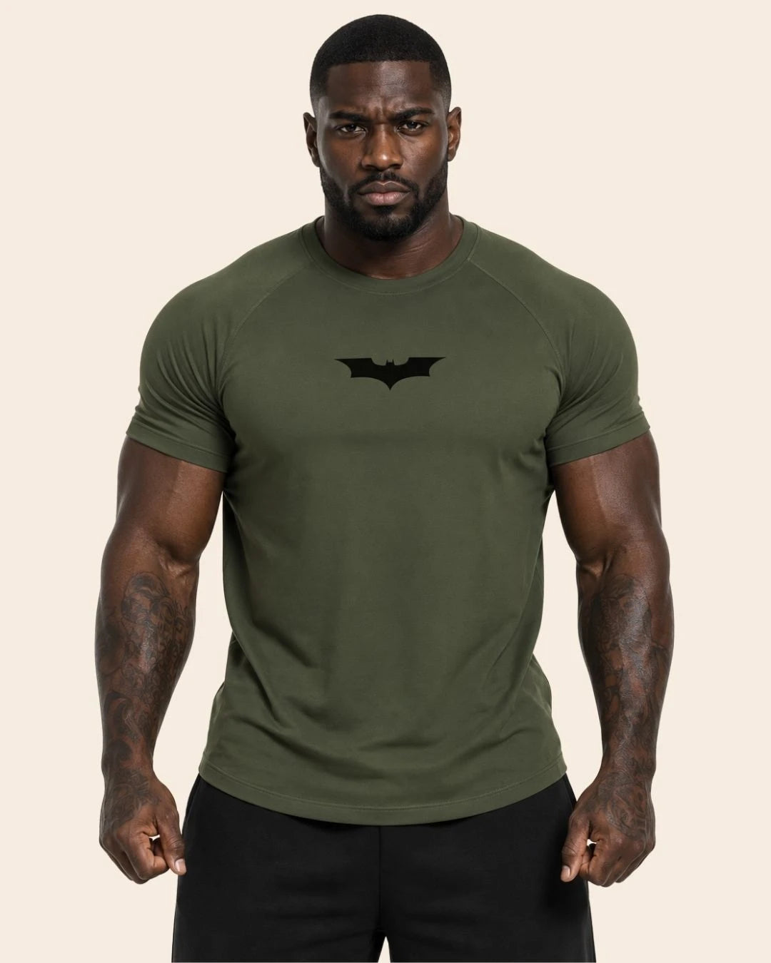 Camiseta Muscle Fit Vigilante Nocturno Verde Militar