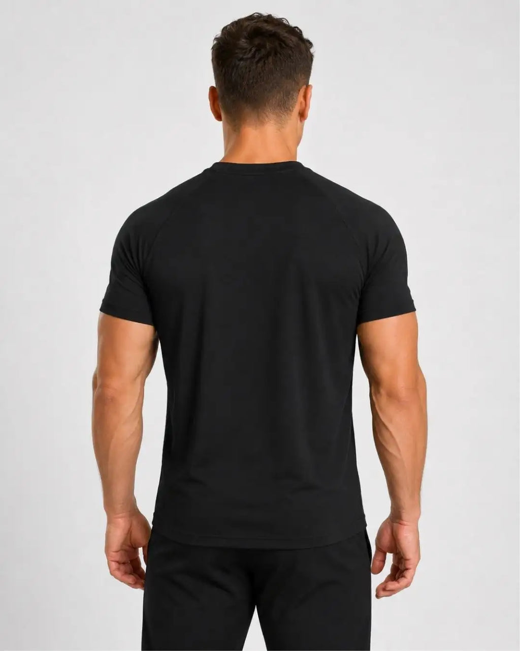 Camiseta Deportiva Negra Muscle Fit - Dry Fit para Hombre