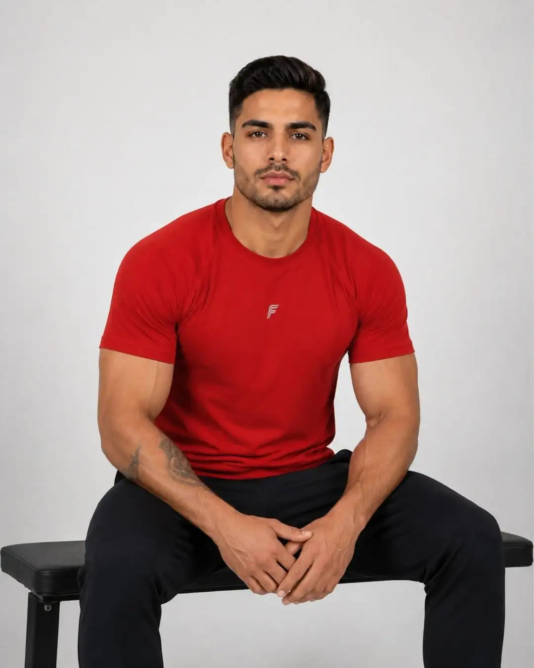 Camiseta Deportiva Roja Muscle Fit - Dry Fit para Hombre