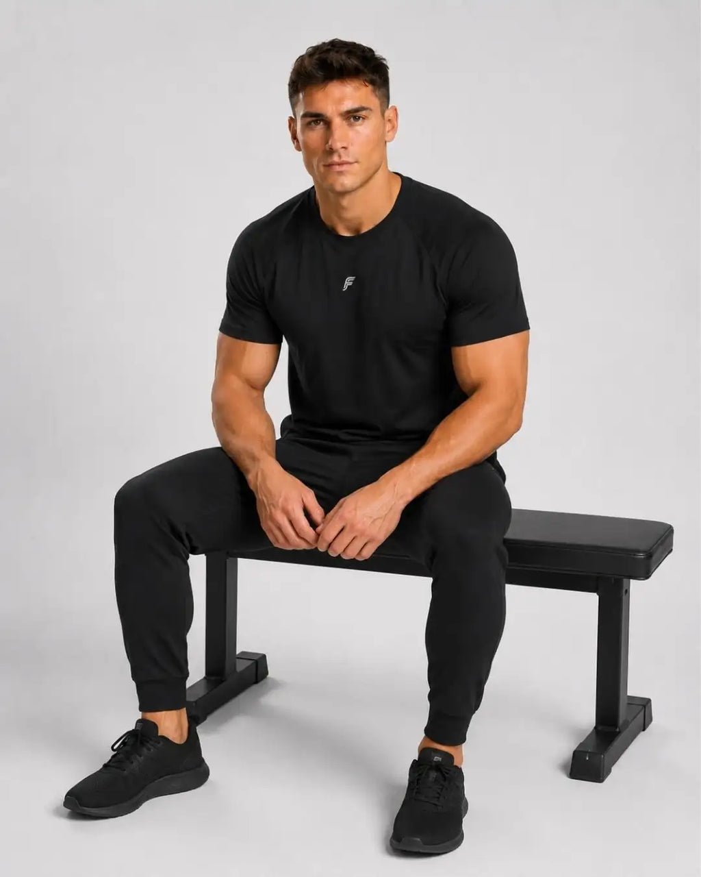 Camiseta Deportiva Negra Muscle Fit - Dry Fit para Hombre